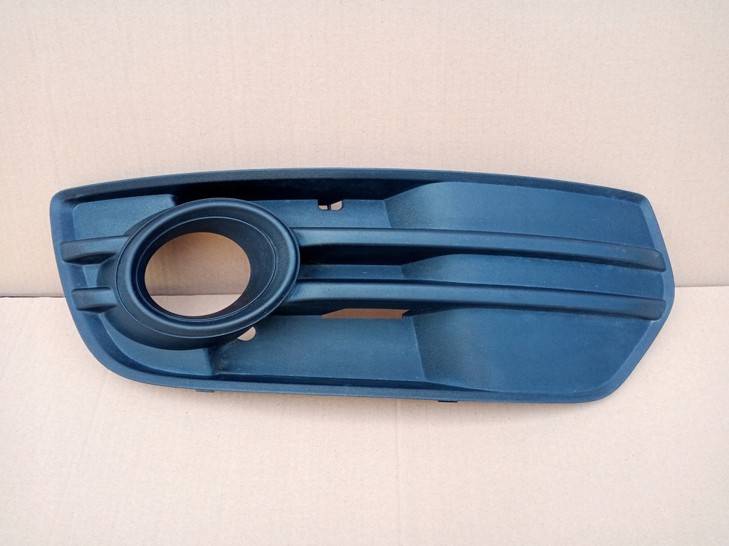 фото №1, Audi q5 права решітка бампера