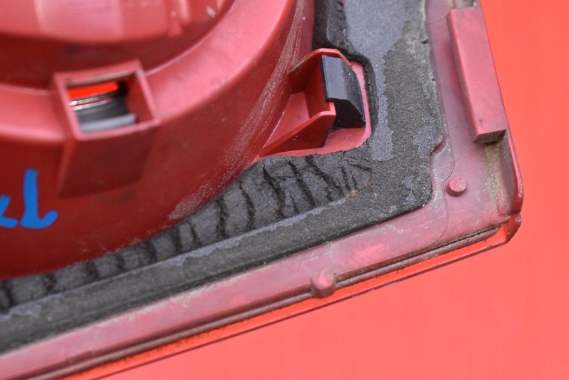 фото №8, Лампа ліва задня задня p2775l mazda 3 1 i bk sedan 03-06