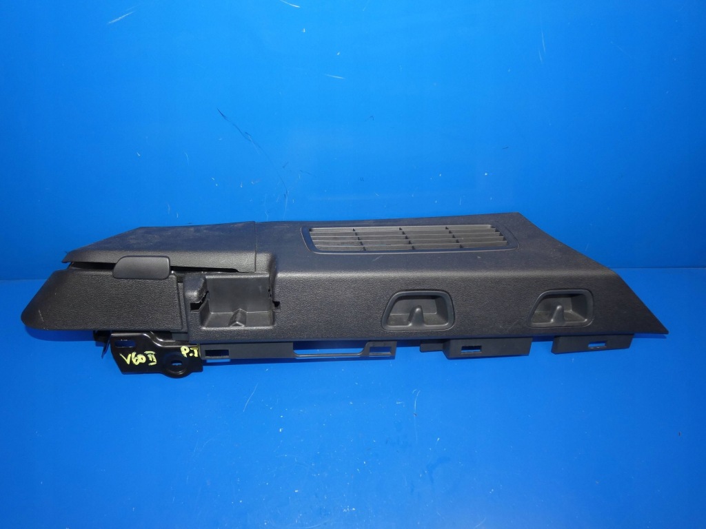 фото №1, Volvo v60 ii 18- защита обшивка багажника правый задняя