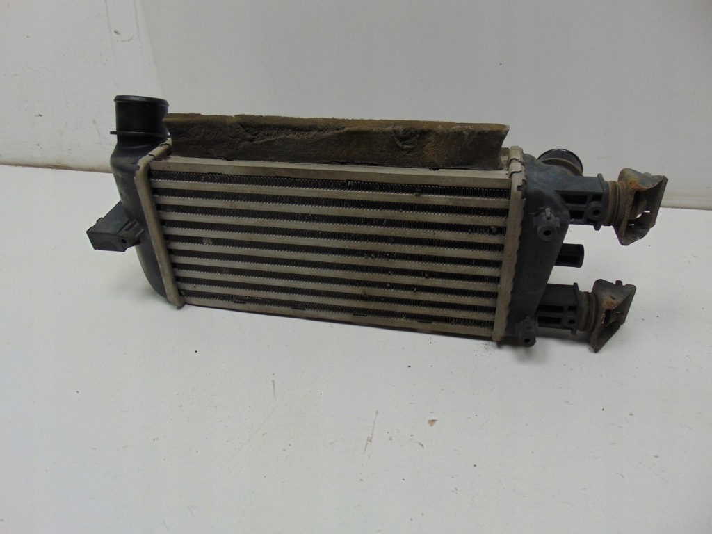 Радіатор повітря інтеркулер fiat 500 2007- 1.3 mtj 878350000 Ціна