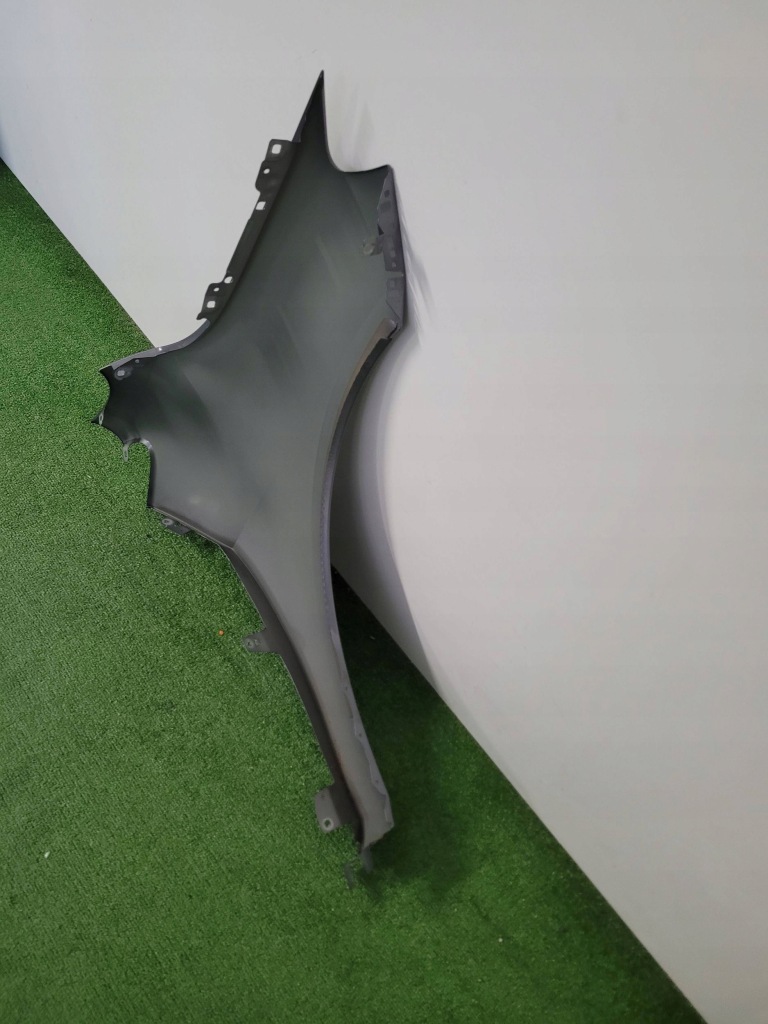 Купить Bmw 2 u06 active tourer крыло  левое  перед передний хороший