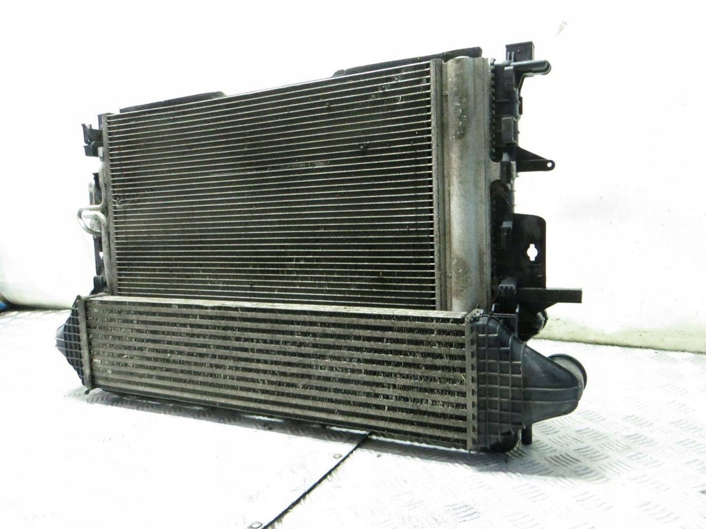 фото №6, Volvo v40 ii 2.0d вентилятор радиатора радиатор kpl