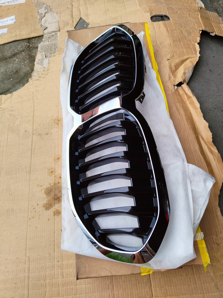 фото №4, Bmw 1 f40 решётка радиатора решётка радиатора решётки радиатора nowe хром оригинал