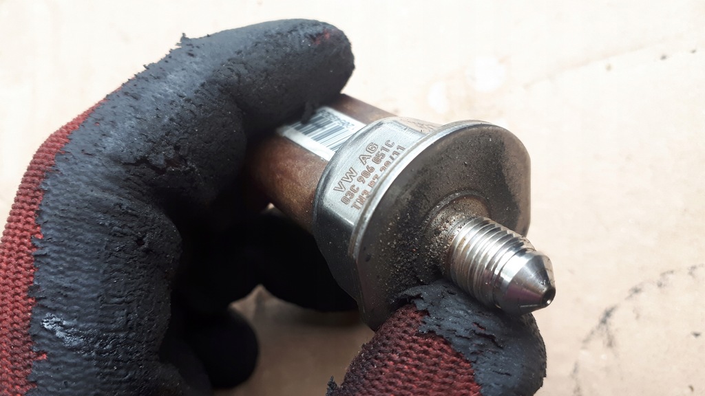 фото №7, S4 b8 датчик давления топлива 3.0 tfsi s5 a6 c7