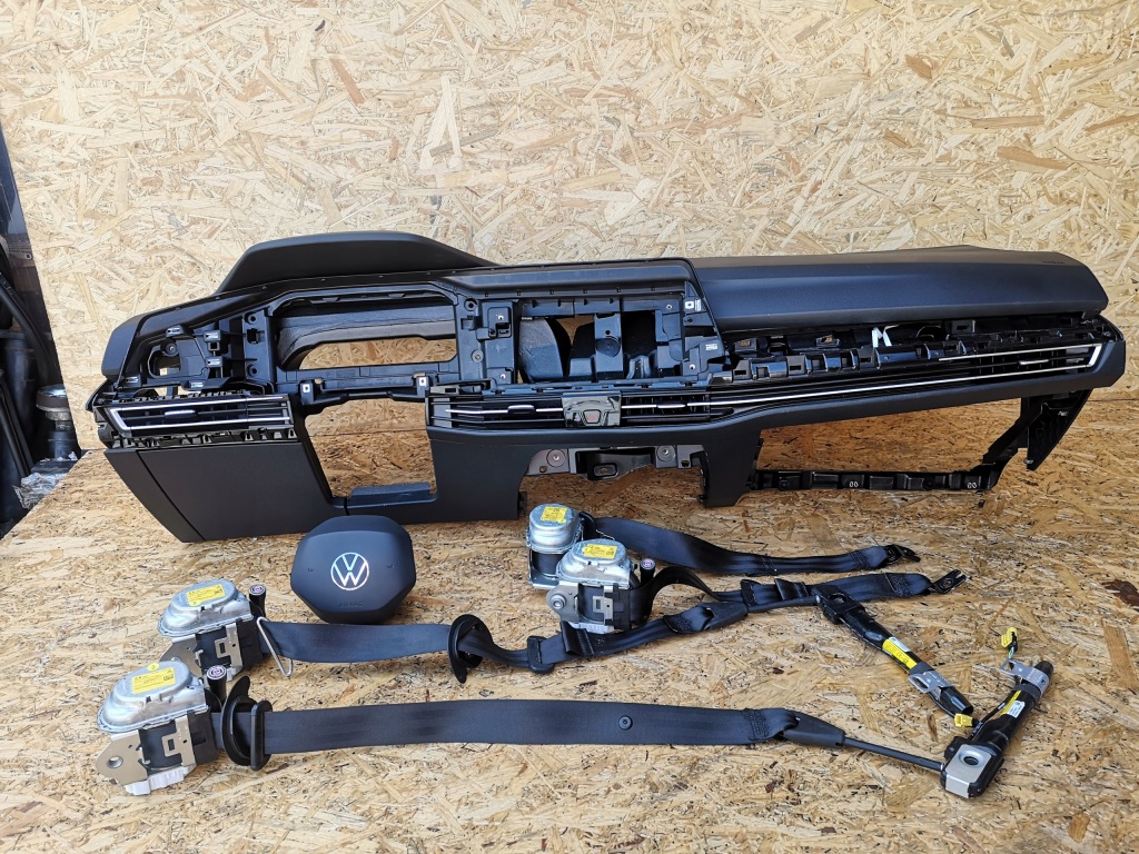 фото №1, Vw golf viii 8 приборная панель подушки безопасности ремни оригинал
