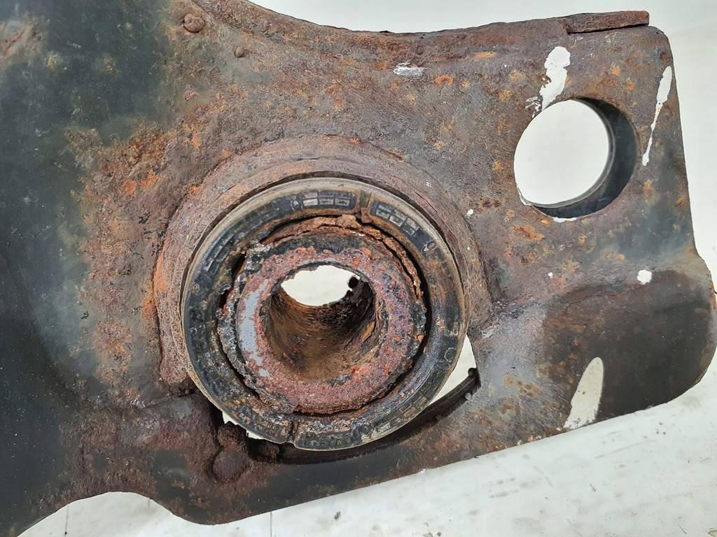 фото №6, Підрамник підрамник балка поперечина перед ford focus mk2