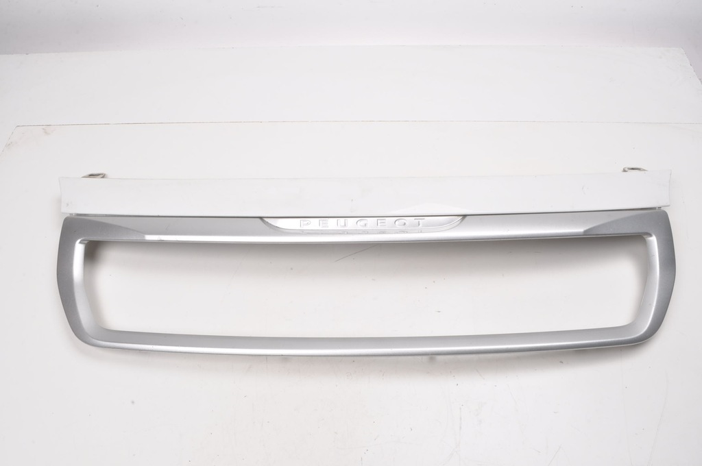 фото №1, Peugeot partner ii lift решётка радиатора решётка радиатора 9810964477