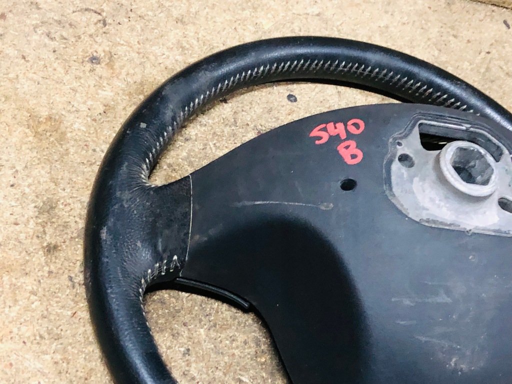 фото №10, Volvo s40 v50 2004- воздуховод кожаный кожа