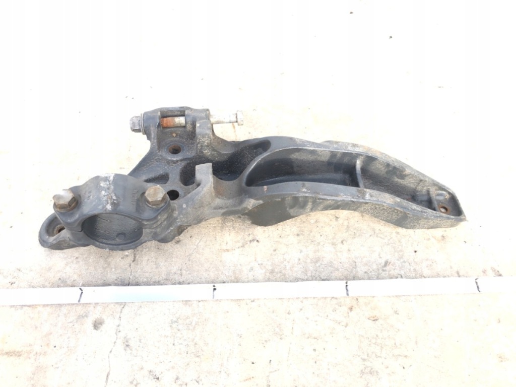 Купить Кронштейн подушек левый задний  volvo fh 2 21196819