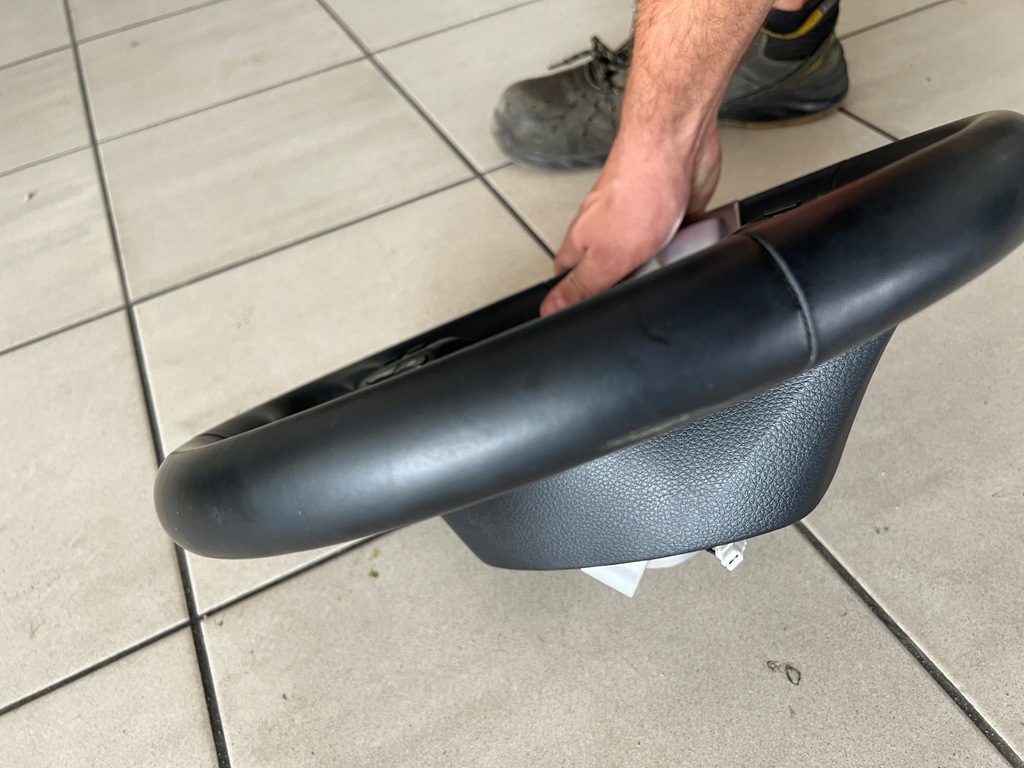 фото №10, Kia stonic 17- воздуховод кожаный многофункциональный