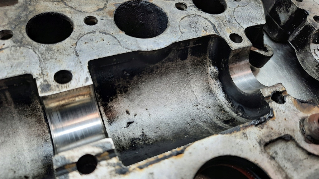 фото №11, Головка двигуна volvo v50 s40 2.0 hdi 9641752610