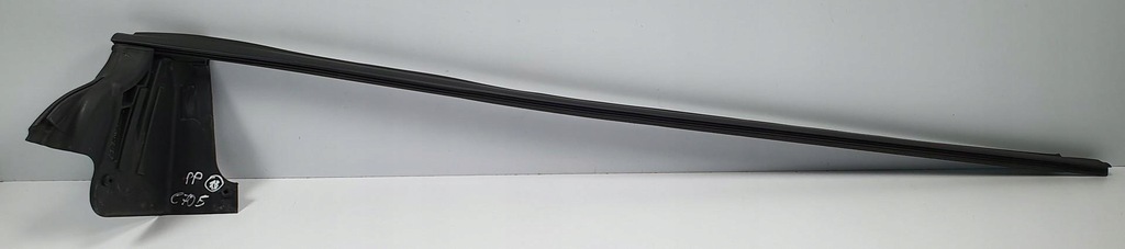 фото №1, Гумовий елемент прокладка двері правий перед volvo c70 ii 30787747 p153192600