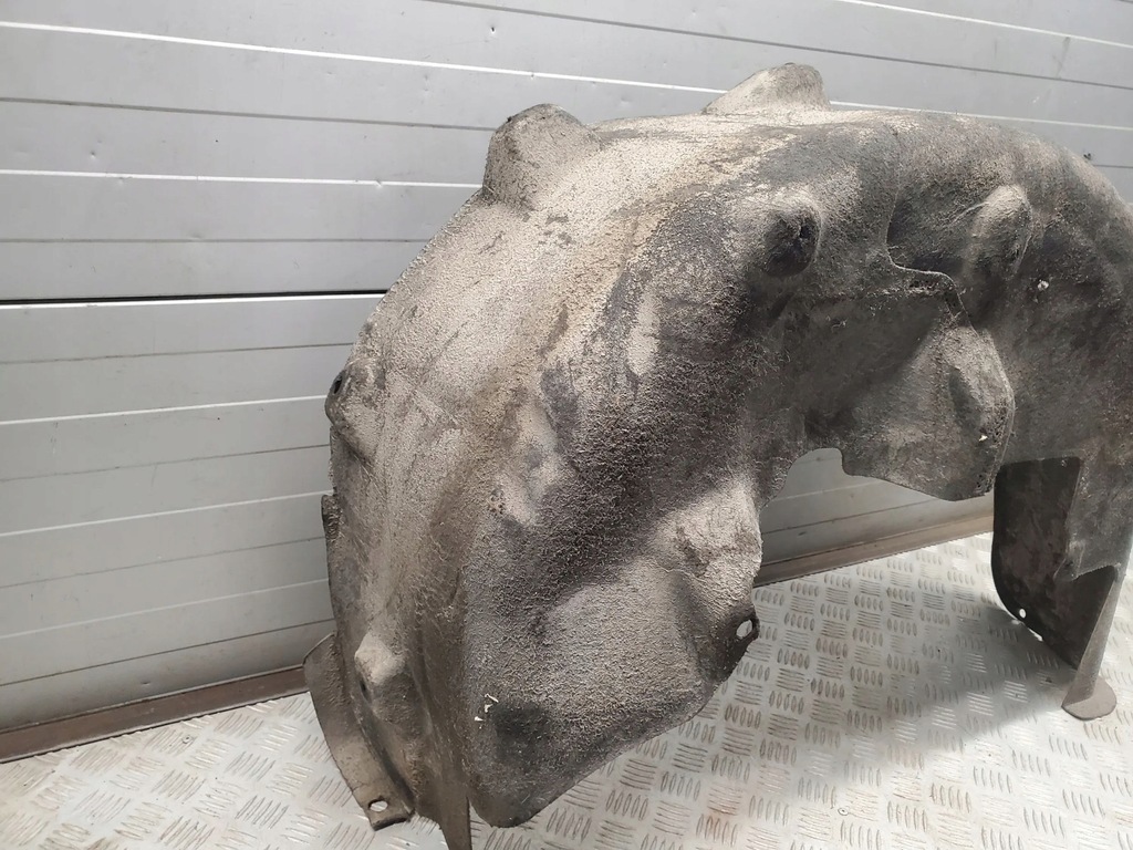 фото №5, Chrysler pacifica 68228450ac задняя сторона правая защита брызговики