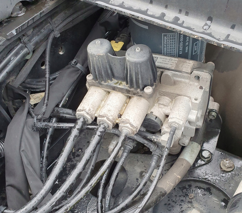 Купить Основание осушителя 81521086029 man tg3 tgx tgs