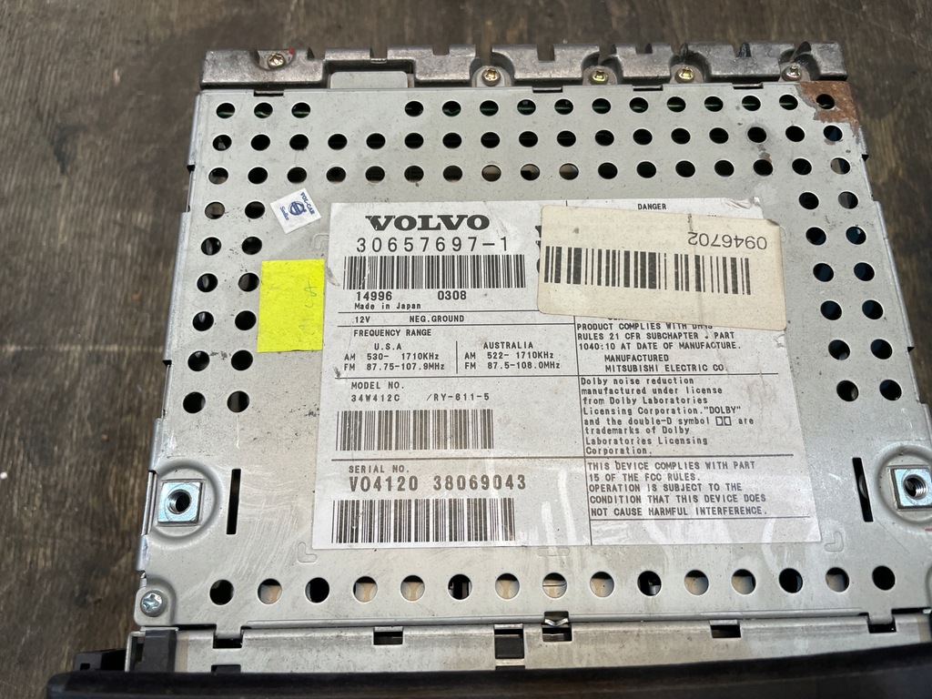 фото №2, Volvo s80 радио hu-611