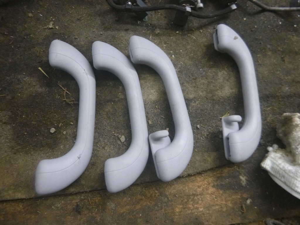 фото №1, Hyundai i30 i ручки потолочный комплект