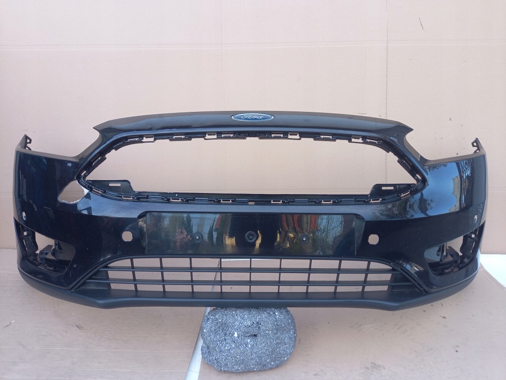 Купити Ford focus mk3 рестайлінг  бампер передній решітка оригінал!