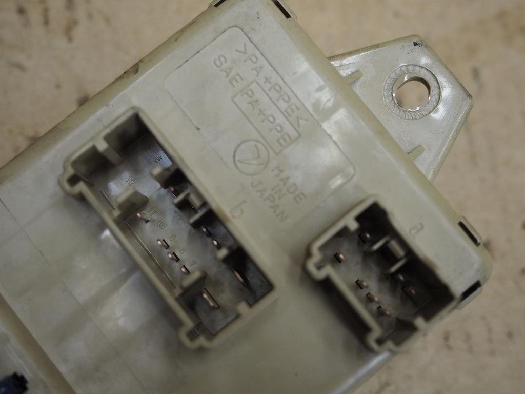 фото №16, Subaru legacy iii коробка модуль bsi 110239