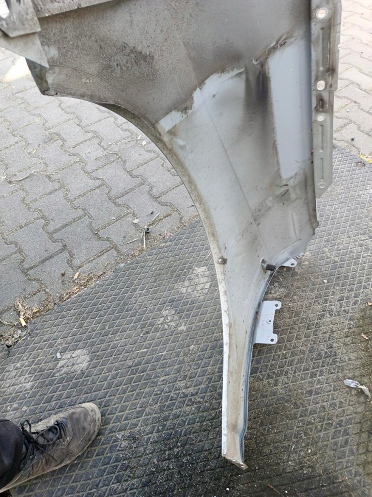 Крило правий перед audi a6 c6 ly7w Київ