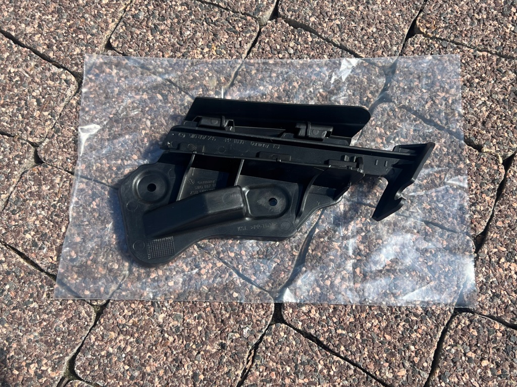 фото №1, Vw golf v plus напрямна бампера перед лівий 5m0807935