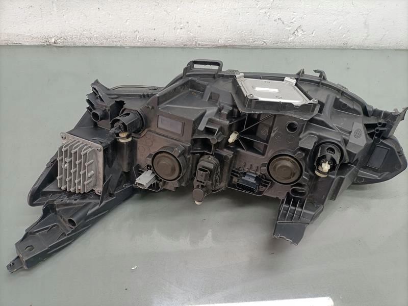 фото №7, Лампа правый перед full led talisman 260100184r