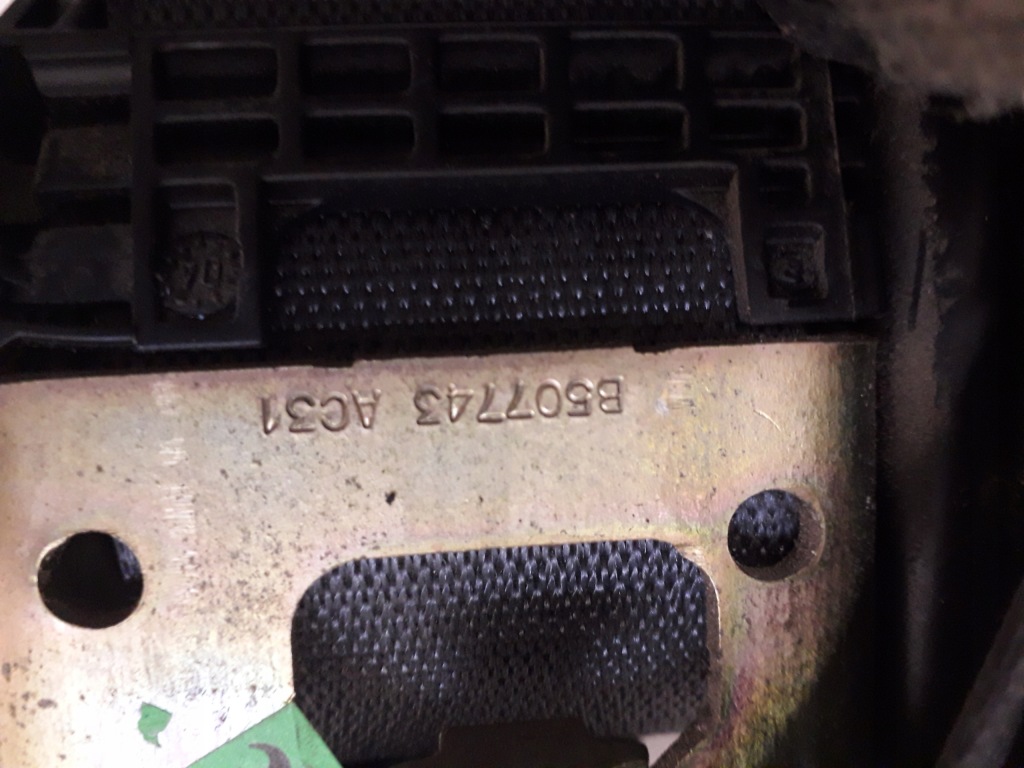 фото №16, Renault scenic 2 ii 03- консоль приборная панель подушки безопасности датчик подушка безопасности ремни