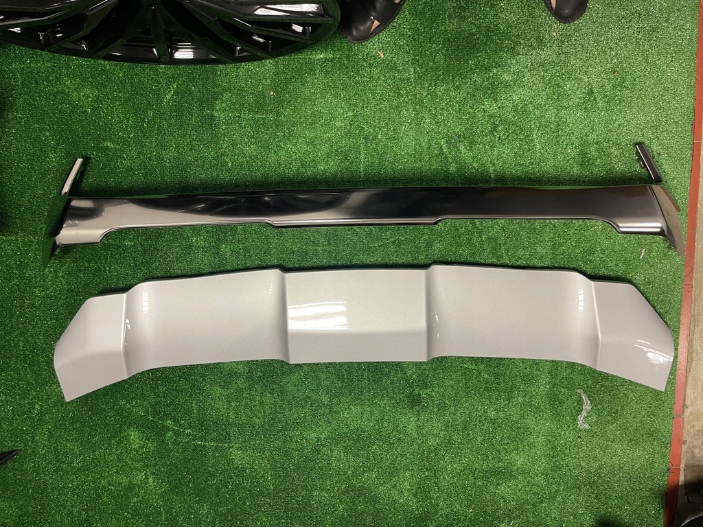 фото №1, Решётка радиатора нижний lexus lx 2017