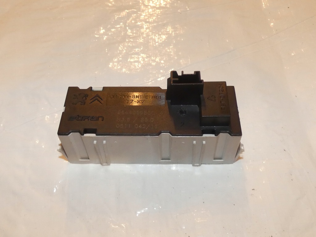 фото №4, Peugeot rcz дисплей замки ремней панель