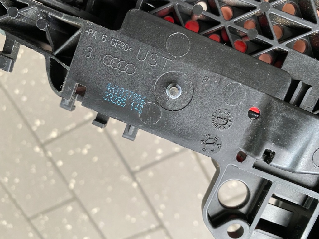 фото №7, Ручка дверь правая audi a7 4g lz3m правый