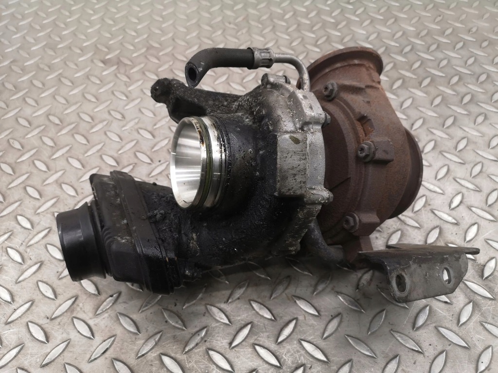 фото №8, Bmw 3 f30 f35 f31 2012 турбина