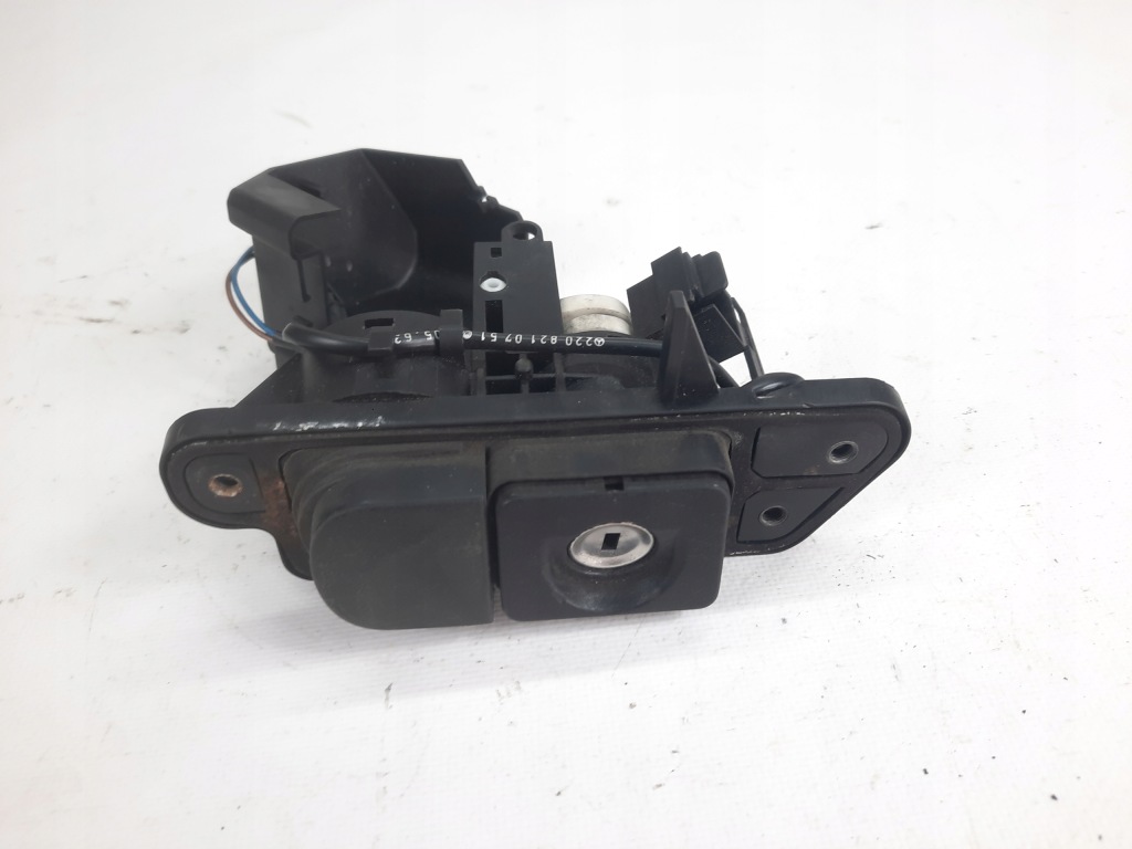 фото №1, Кнопка мікровимикач кришки задня mercedes s w220