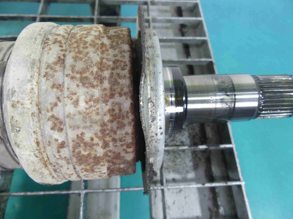 фото №4, Привідний вал права задня lancia thema ii 11-14 3.0 crd