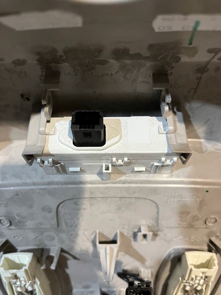 фото №9, Renault megane iv лампа освітлення стельовий 969804882r