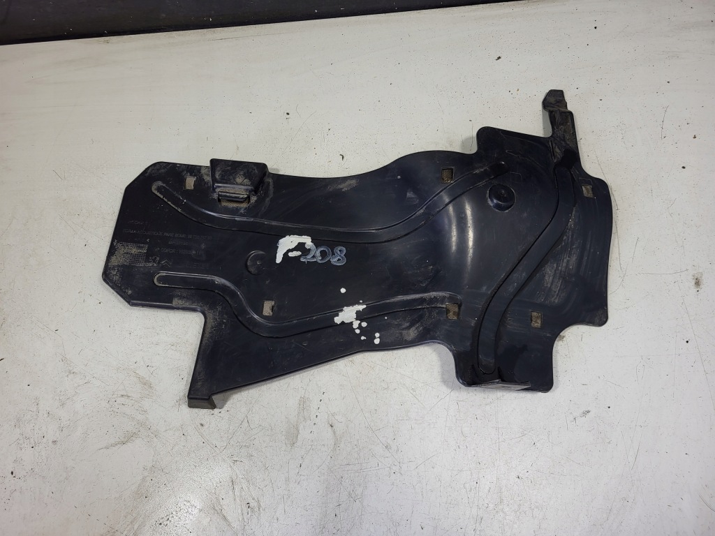 фото №1, Захист заглушка підкрилок правий перед peugeot 208 i 9673876780