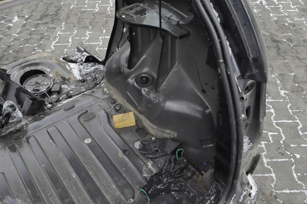 фото №8, Dacia duster i 10-17 четверть крыло правый задняя задний