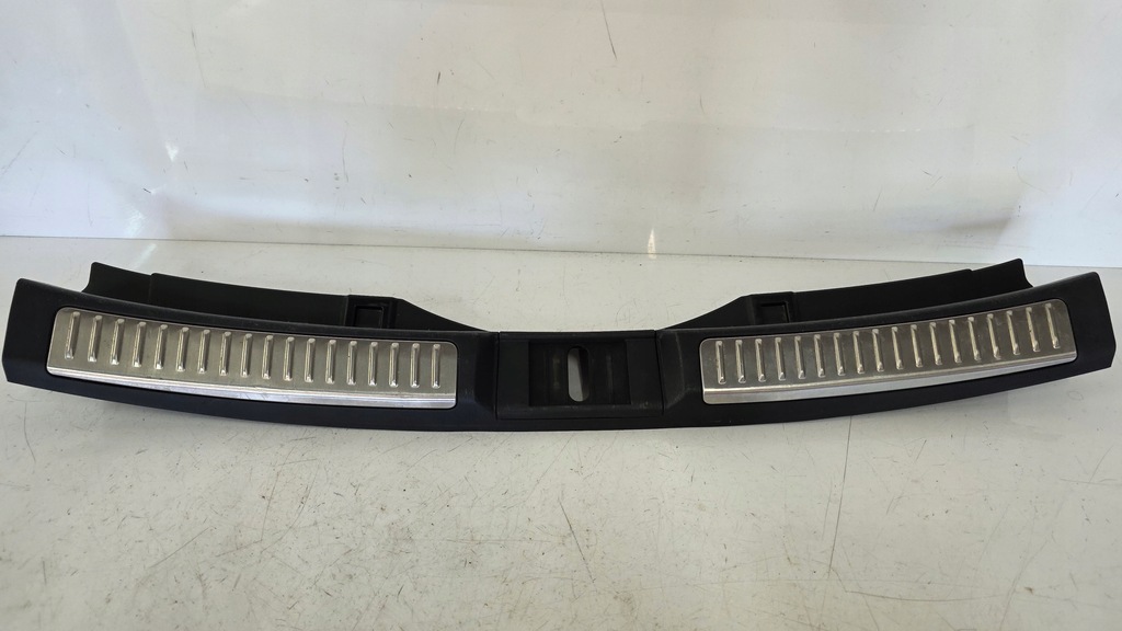 фото №1, Защита поперечина заднего багажника пластик mazda 6 gj kombi