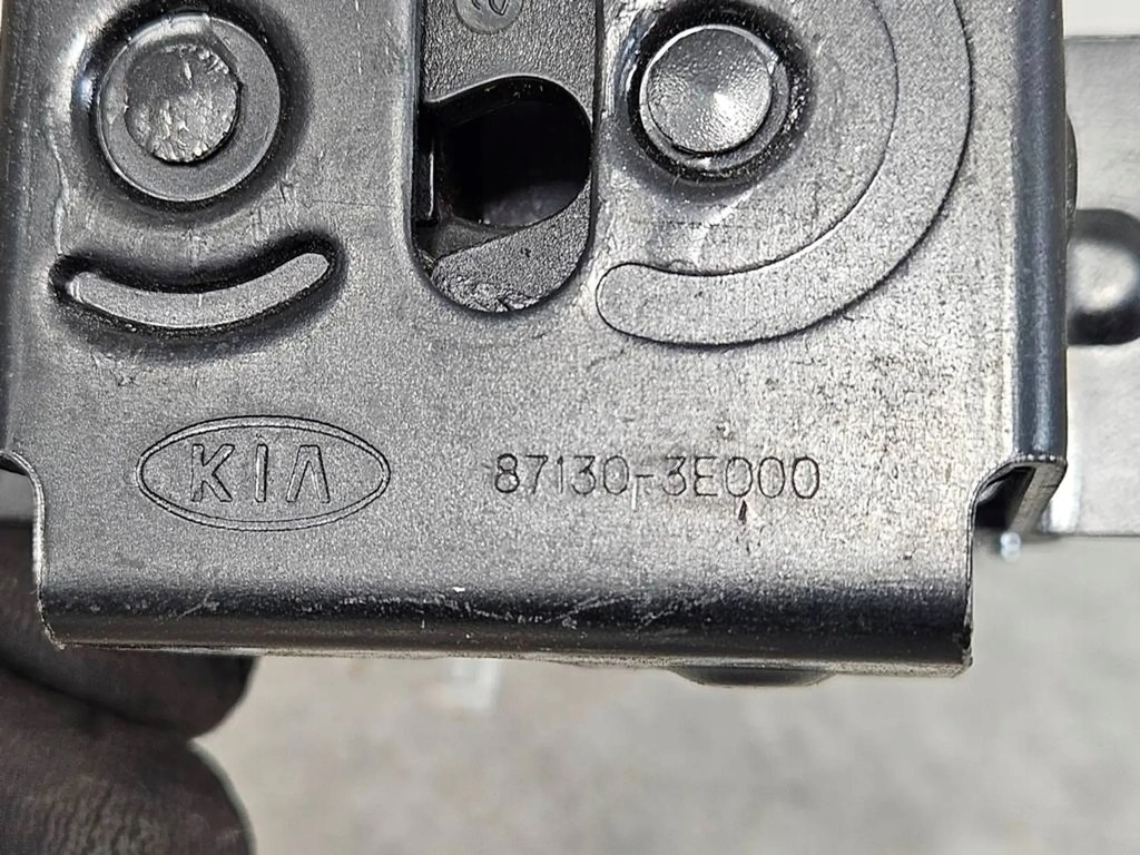 фото №6, Замок стекло крышки багажника kia sorento i lift 07-09