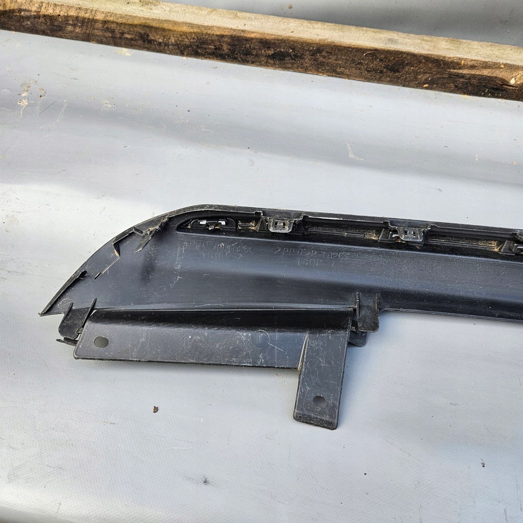 фото №10, Toyota auris ii спойлер бампера 52151-02060