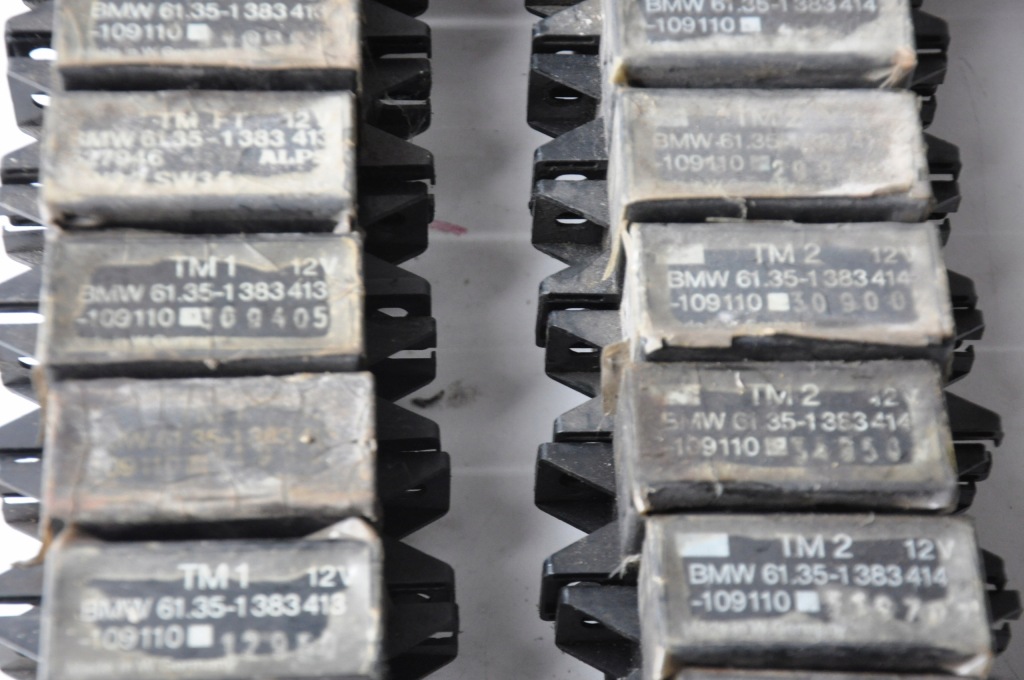 Bmw e31 840 850 модуль двері tm1 1383413 tm2 1383414 в Україні