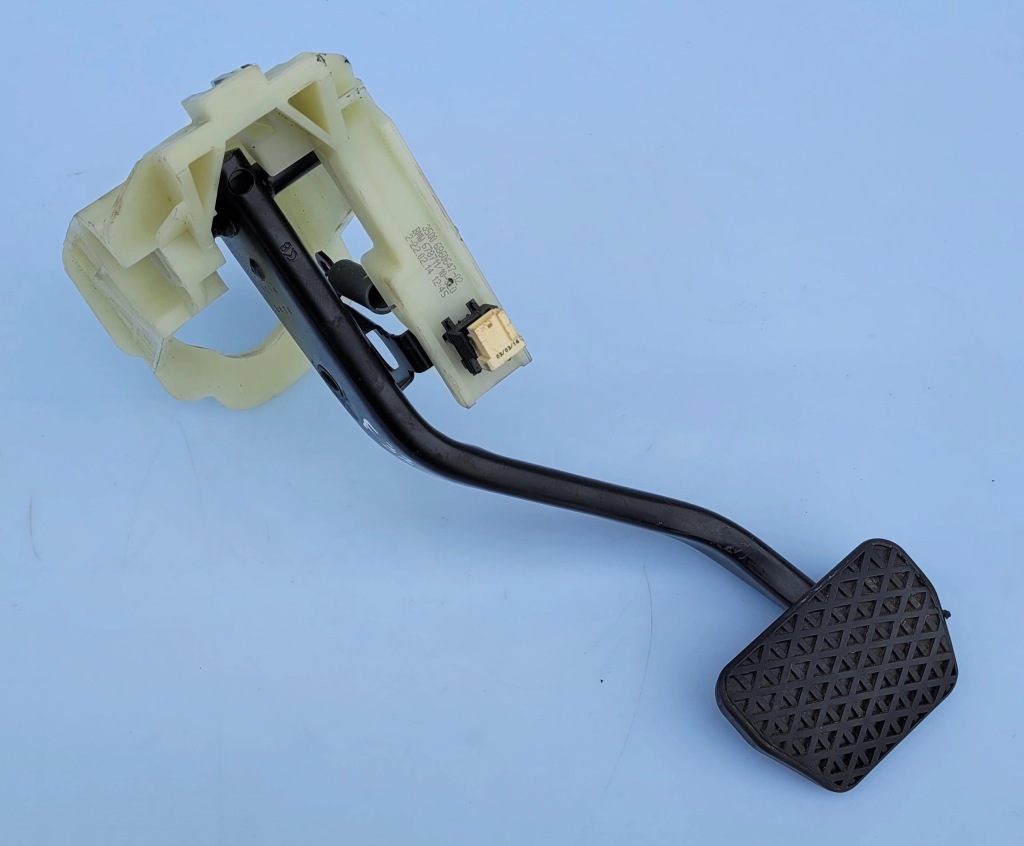 Купить Педаль тормоза автоматическая коробка передач bmw f32 6859639