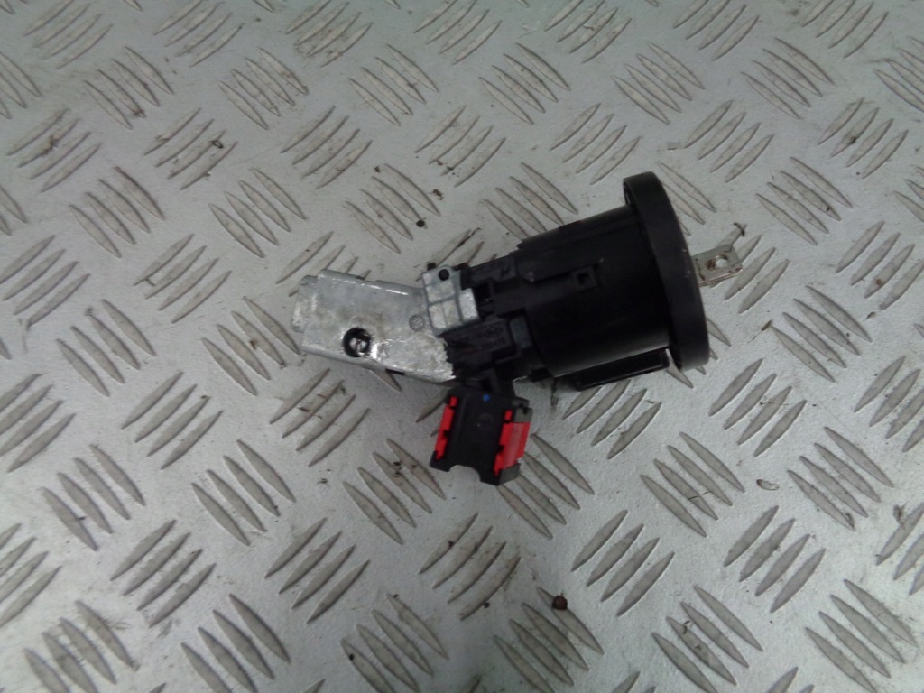 фото №1, Dacia sandero ii lift 2019 замок запалювання вкладка ключа 285916556r