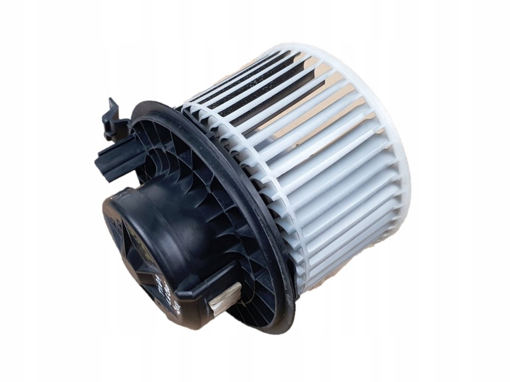 фото №3, Nissan tiida c11 моторчик вентилятор вентилятор салона europa