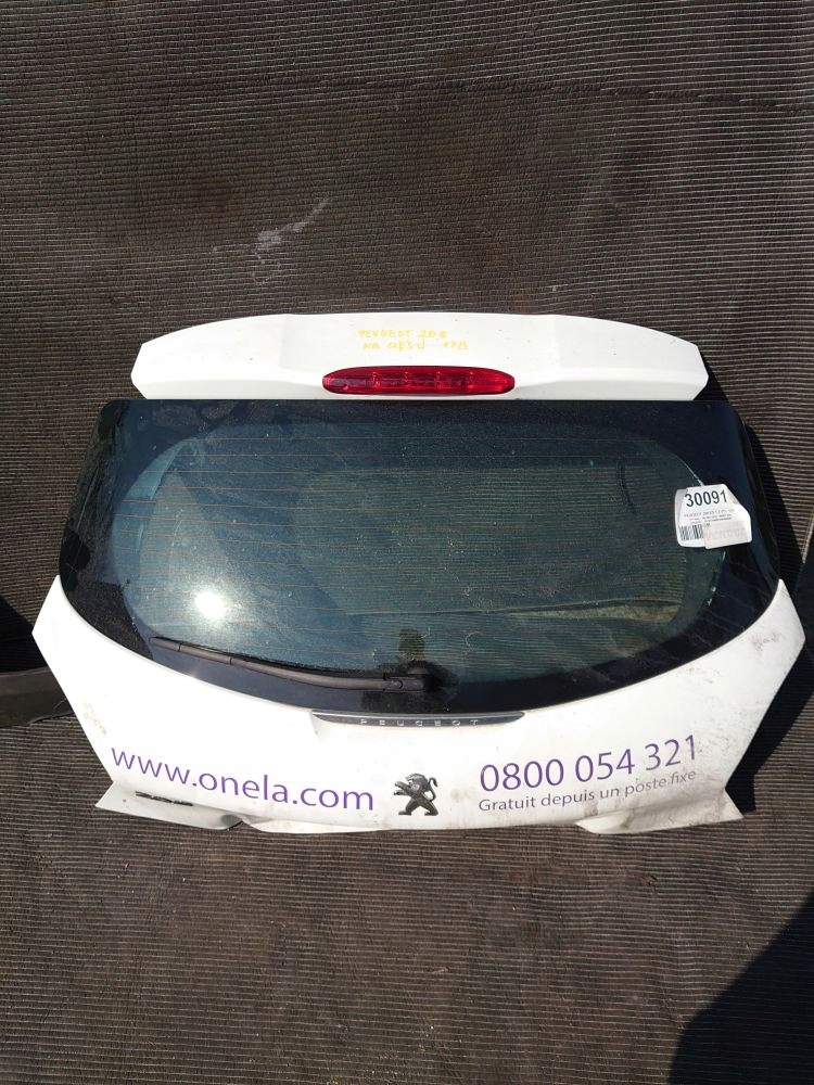 фото №1, Скло кришки кришка багажника багажника задня peugeot 208 i
