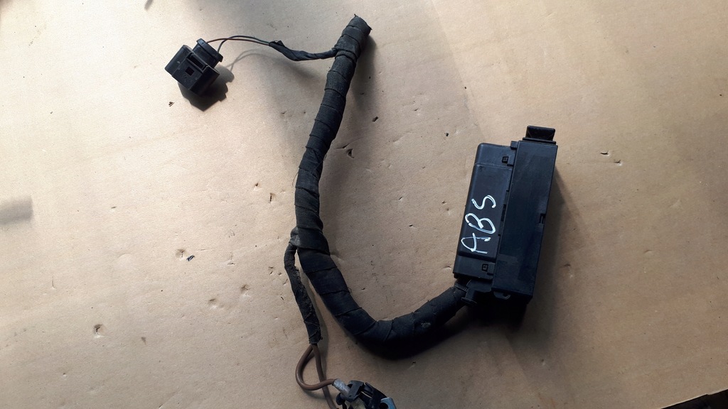 фото №1, S6 c7 4g a6 штекер колодка насоса тормозной a7 s7