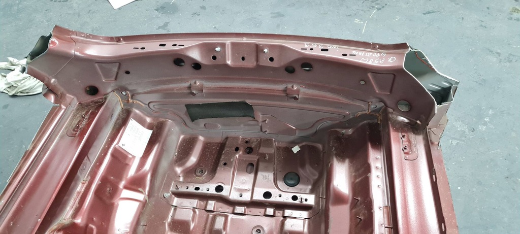 фото №13, A5 8w поддон усилитель pas задняя ниша колеса sportback 359 ly3s a5 8w