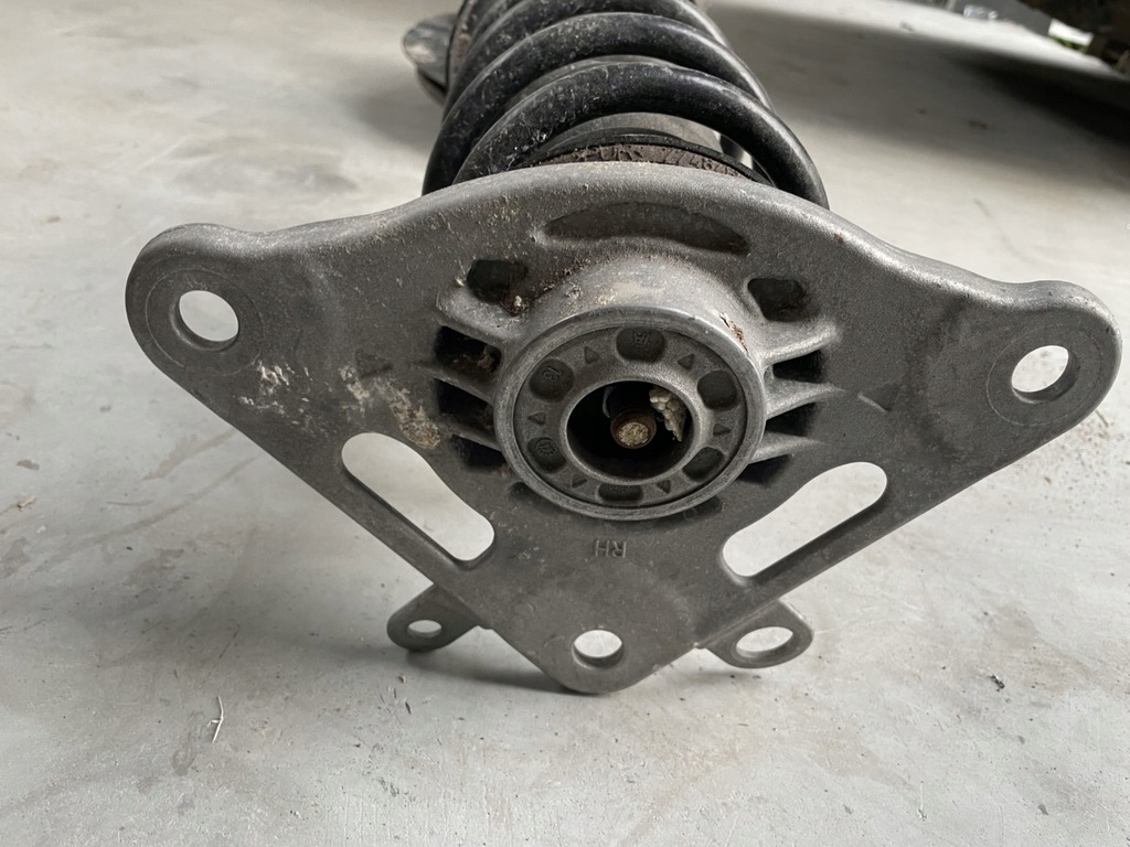 фото №8, Поворотный кулак задняя правая амортизатор jeep compass ii 4x4 68291104ac