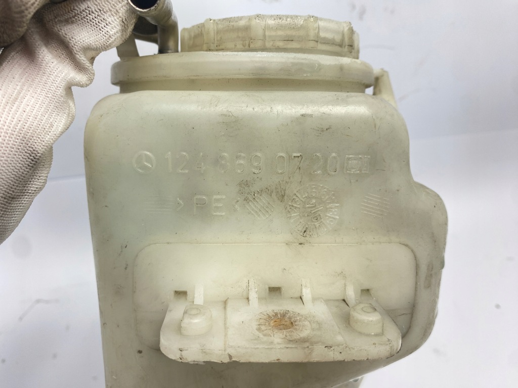 Бачок жидкость омывателя подогреваемый mercedes w124 1248690720 Киев