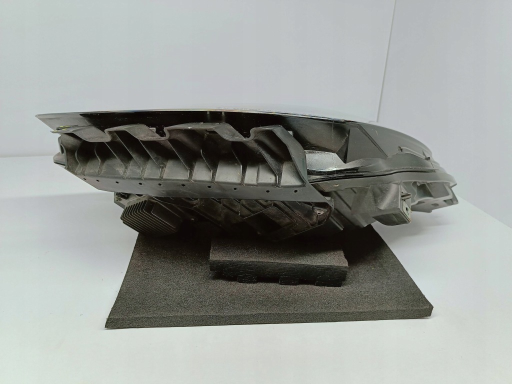 Купити Tesla model 3 y рестайлінг  20- фара ліва перед передня full led європа  1514952-00-d