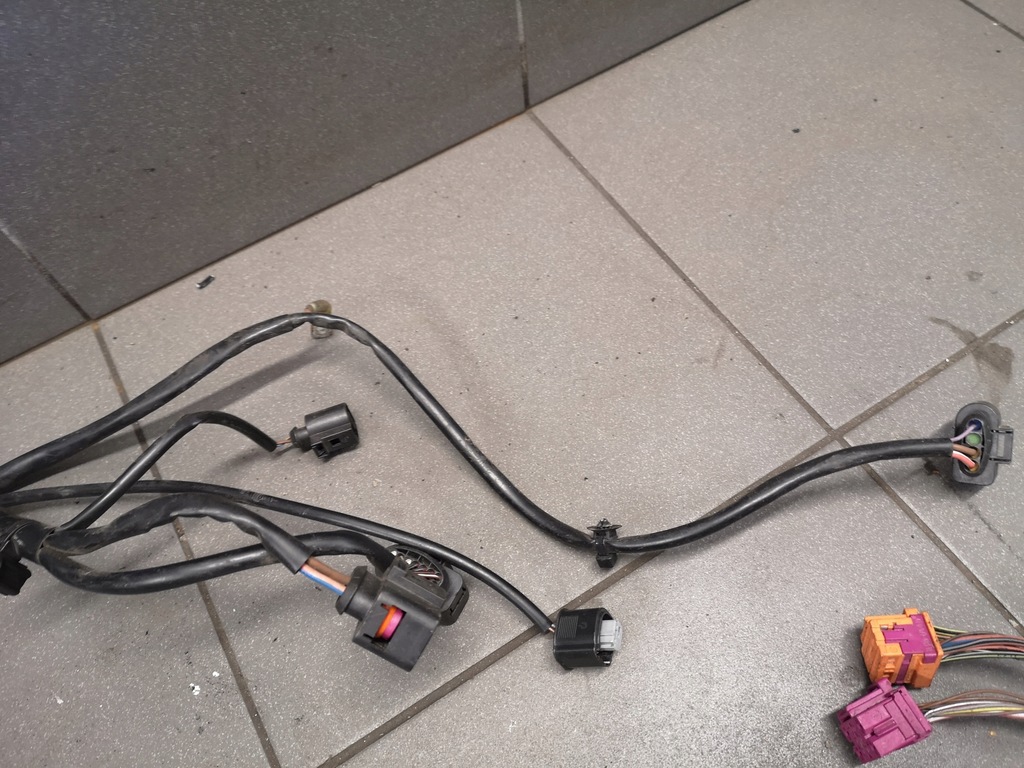 фото №10, Жгут кузовная лампы правый перед audi a6 c6