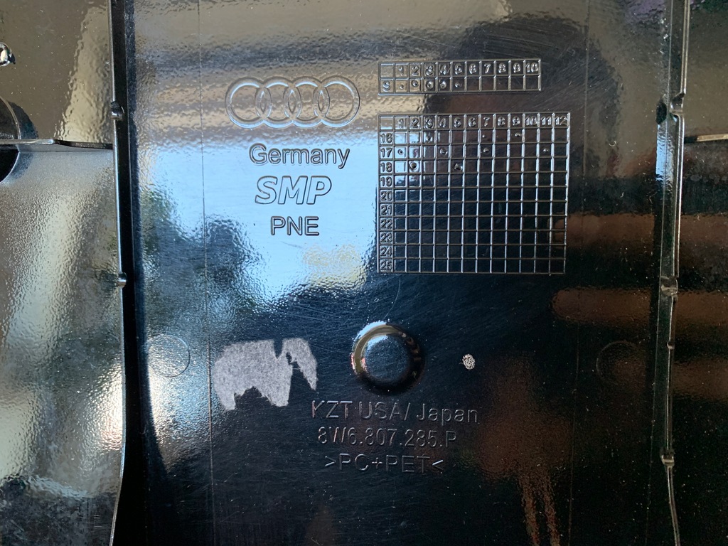 фото №6, Рамка номерного знака регистрационный audi a5 s5 rs5 8w usa